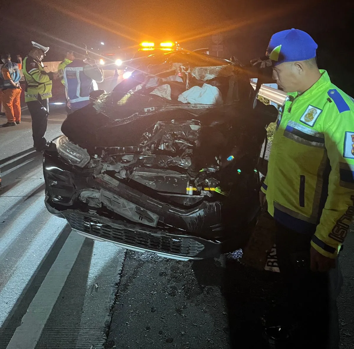 Diduga Kurang Konsentrasi, Honda WRV Tabrak Truk di Tol Sergai, Satu Tewas
