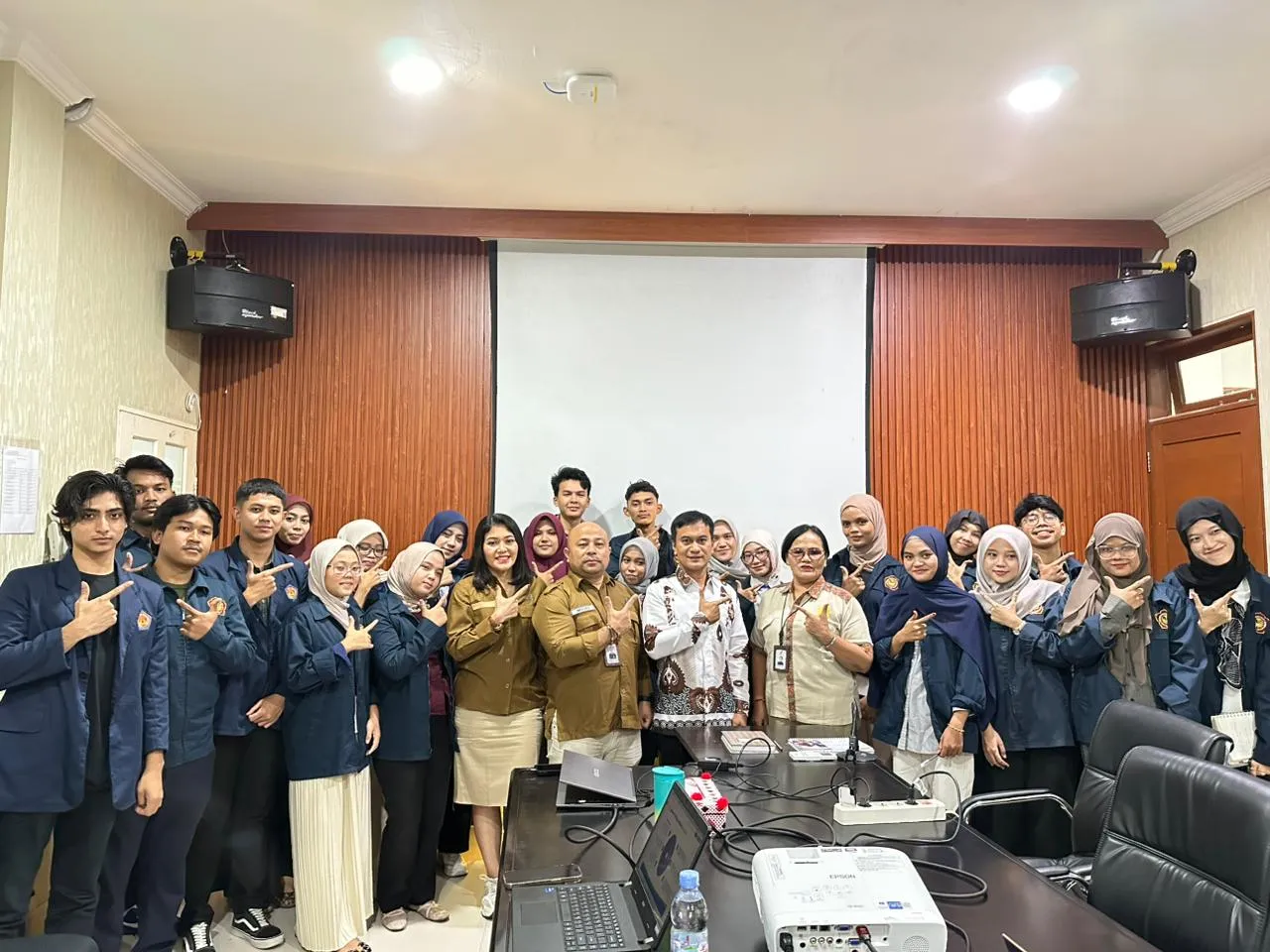 FH Universitas Dharmawangsa Kunjungi BPOM Bahas Pelanggaran Hukum Produk Marketplace