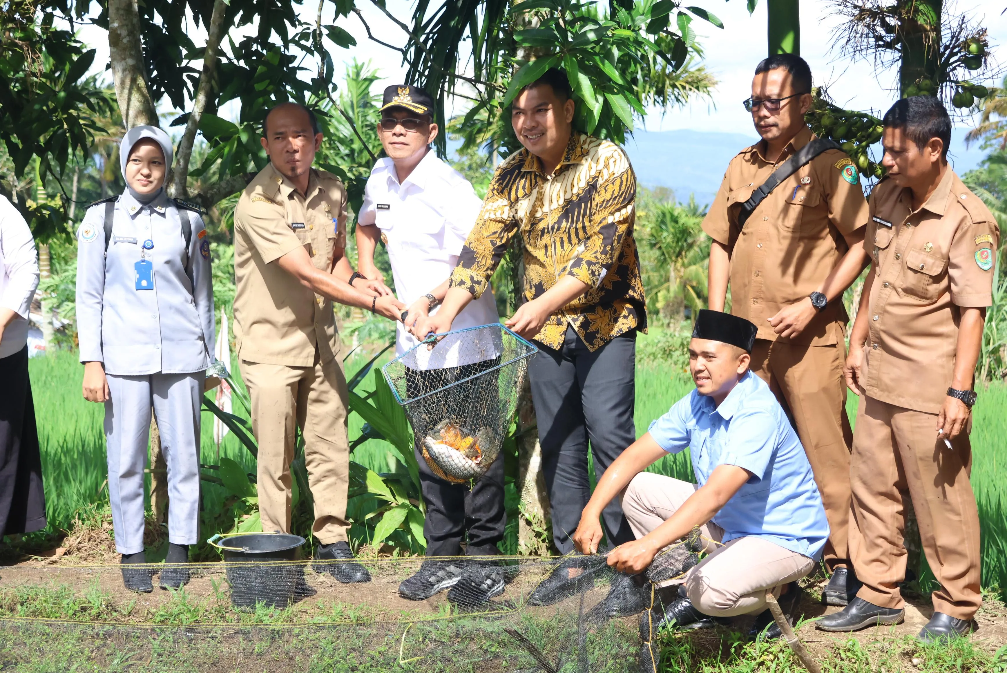 Program Seribu Kolam Tapsel Jadi Mesin Ekonomi Baru