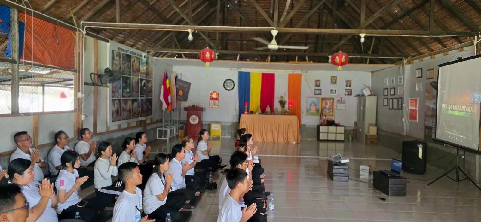 Vihara Satya Dharma Pantai Labu Ikuti Gerakan Hening Nusantara Secara Hybrid