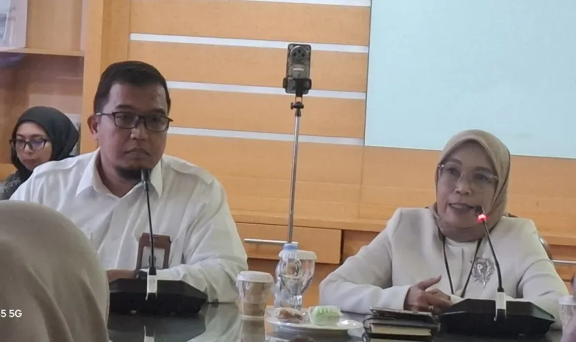 Guru Honorer di Sekolah Negeri Masih Bisa Diperpanjang, Ini Penjelasan Kemendikdasmen