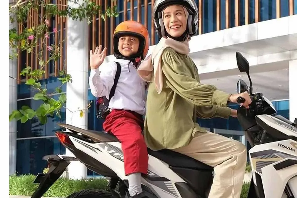 Bolehkah Membonceng Anak Di Posisi Depan? Berikut Ini Tips #cari_aman