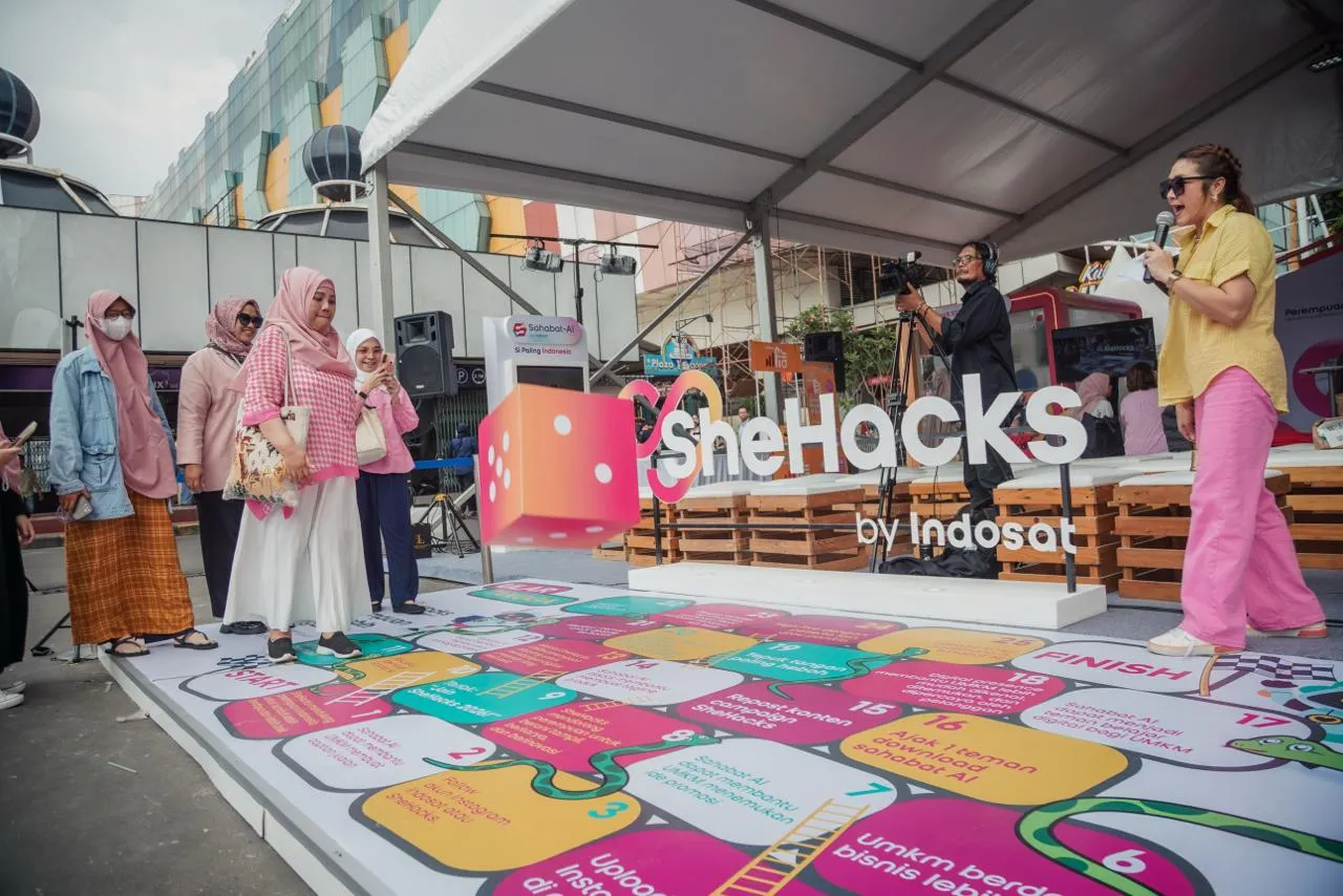 Indosat Hadirkan SheHacks Dukung Pertumbuhan UMKM Perempuan Lewat AI