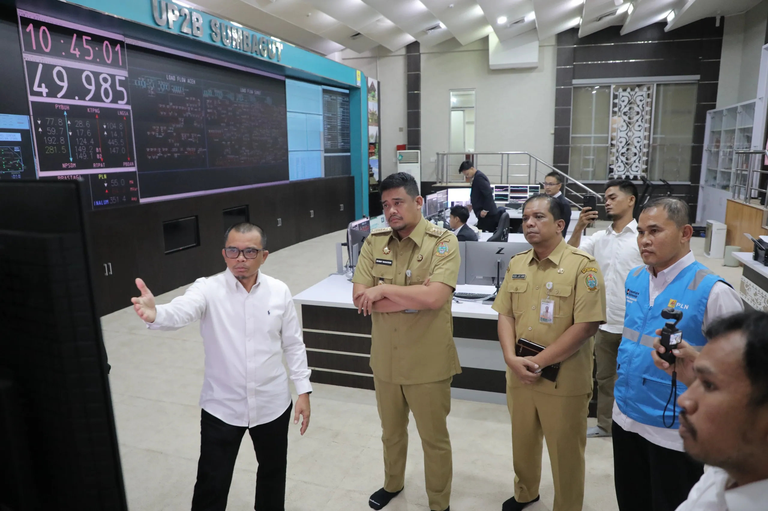 Gubsu Tinjau Progres Pemulihan Kelistrikan, PLN Maksimalkan Percepatan Perbaikan Tower Transmisi