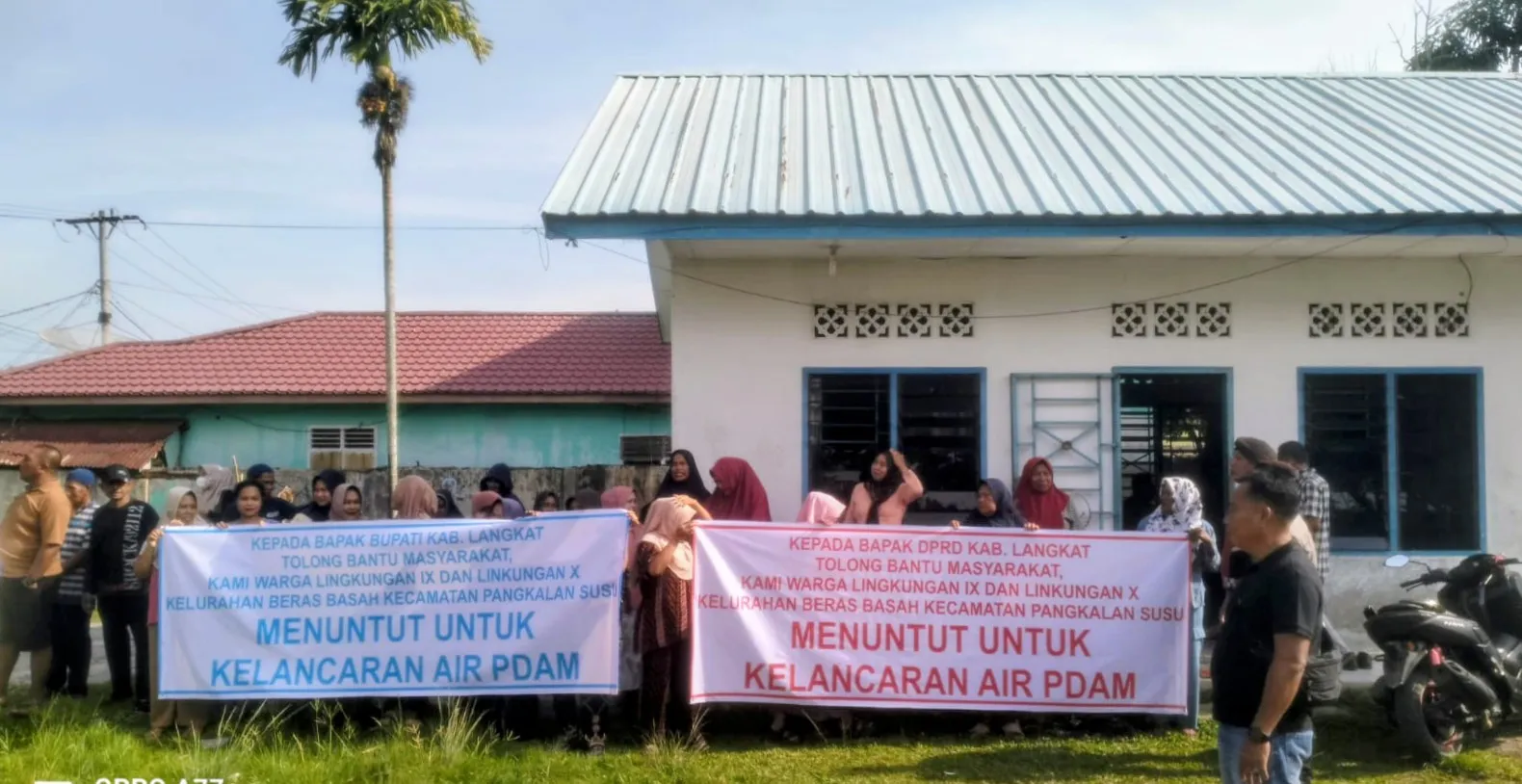 Distribusi Air Bersih Kerap Ngadat, Konsumen PDAM Di Pangkalansusu Gelar Aksi Demo