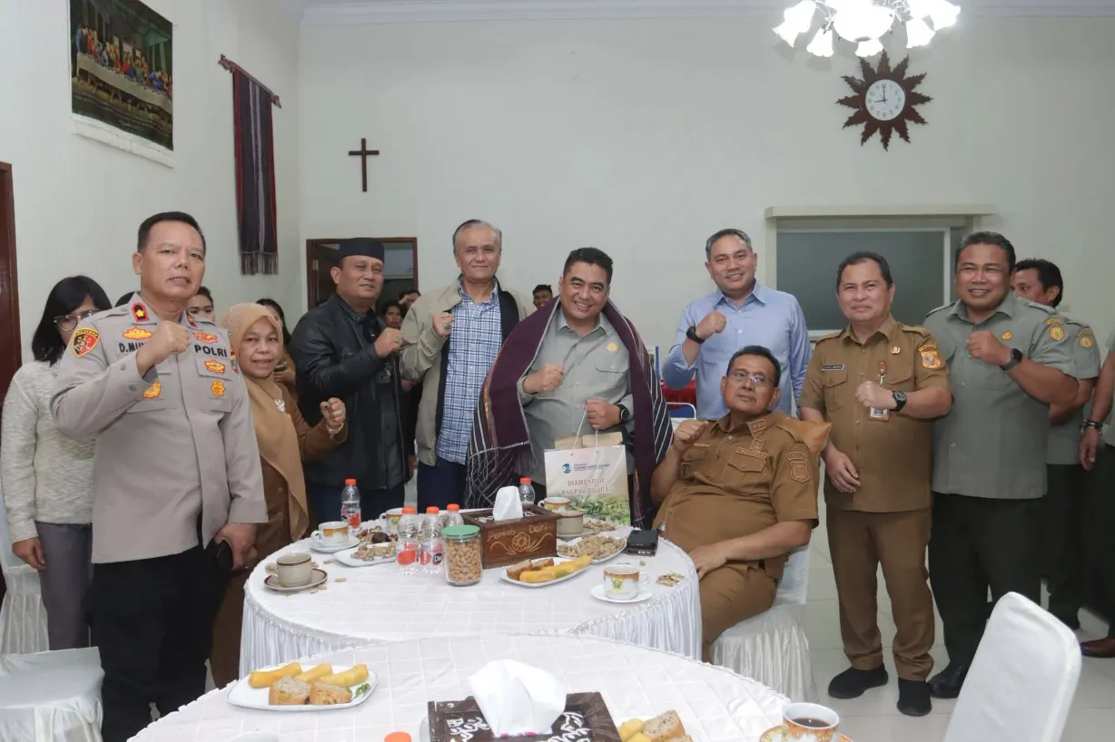 Bupati Dairi Terima Direktur Tanaman Semusim dan Tahunan Kementan, Bahas Pengembangan Kopi
