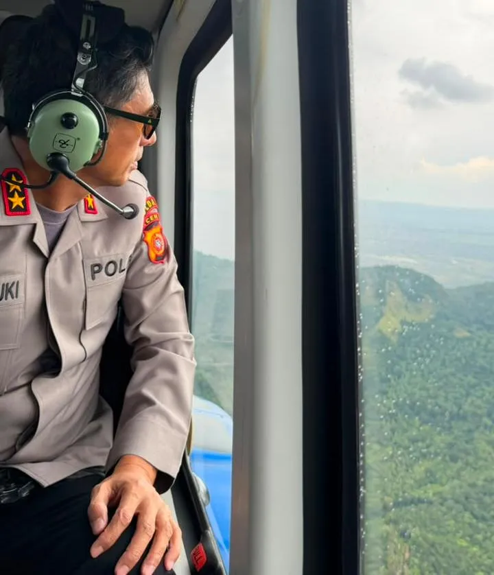 Kapolda Aceh Bersama Kepala BPBA Patroli Udara Pantau Titik Karhutla di Barsela
