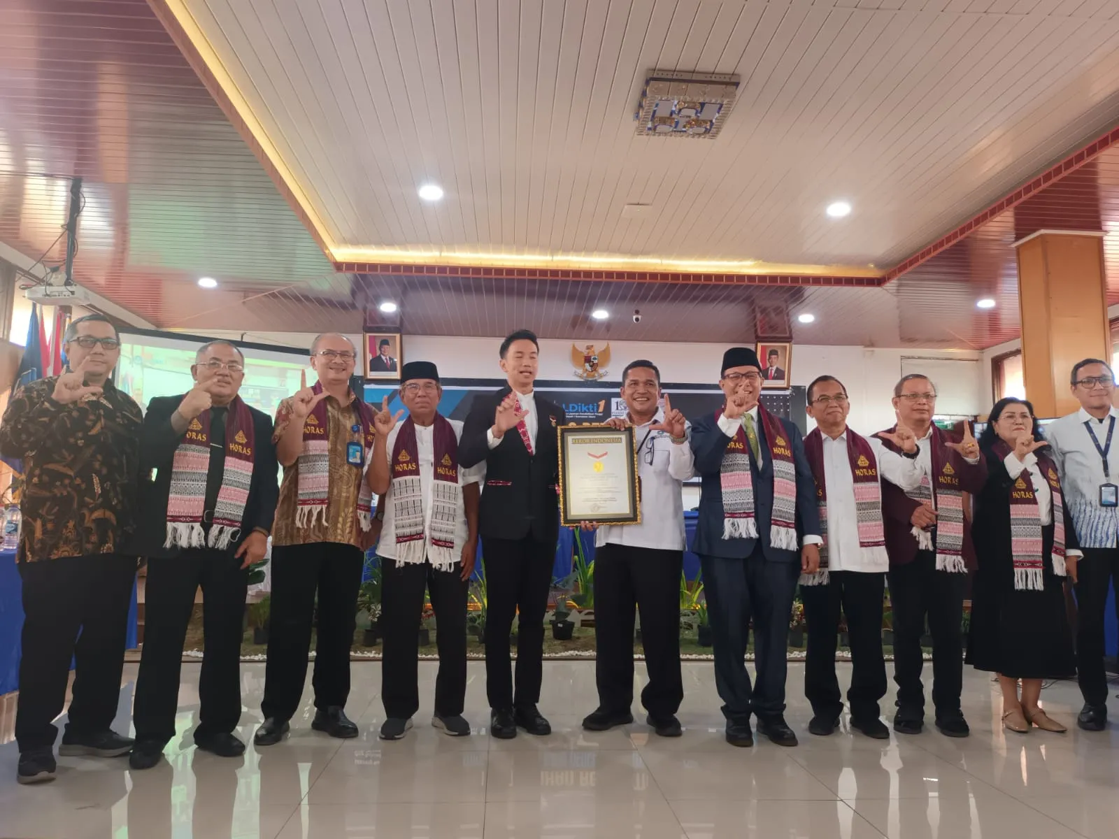 LLDikti Wilayah I Raih Rekor MURI Lewat Seminar 10 Pohon Ilmu