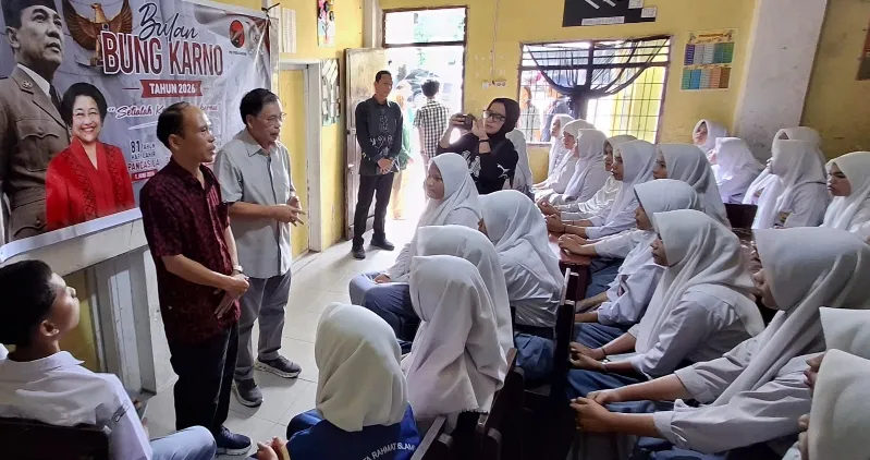 Sofyan Tan Gelorakan Semangat Bung Karno Kepada Siswa Di Medan Dan Deli Serdang