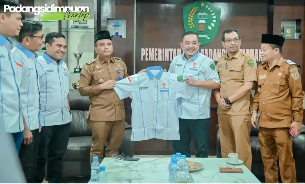 Wali Kota Optimis Hasanuddin Majukan KONI Padangsidimpuan