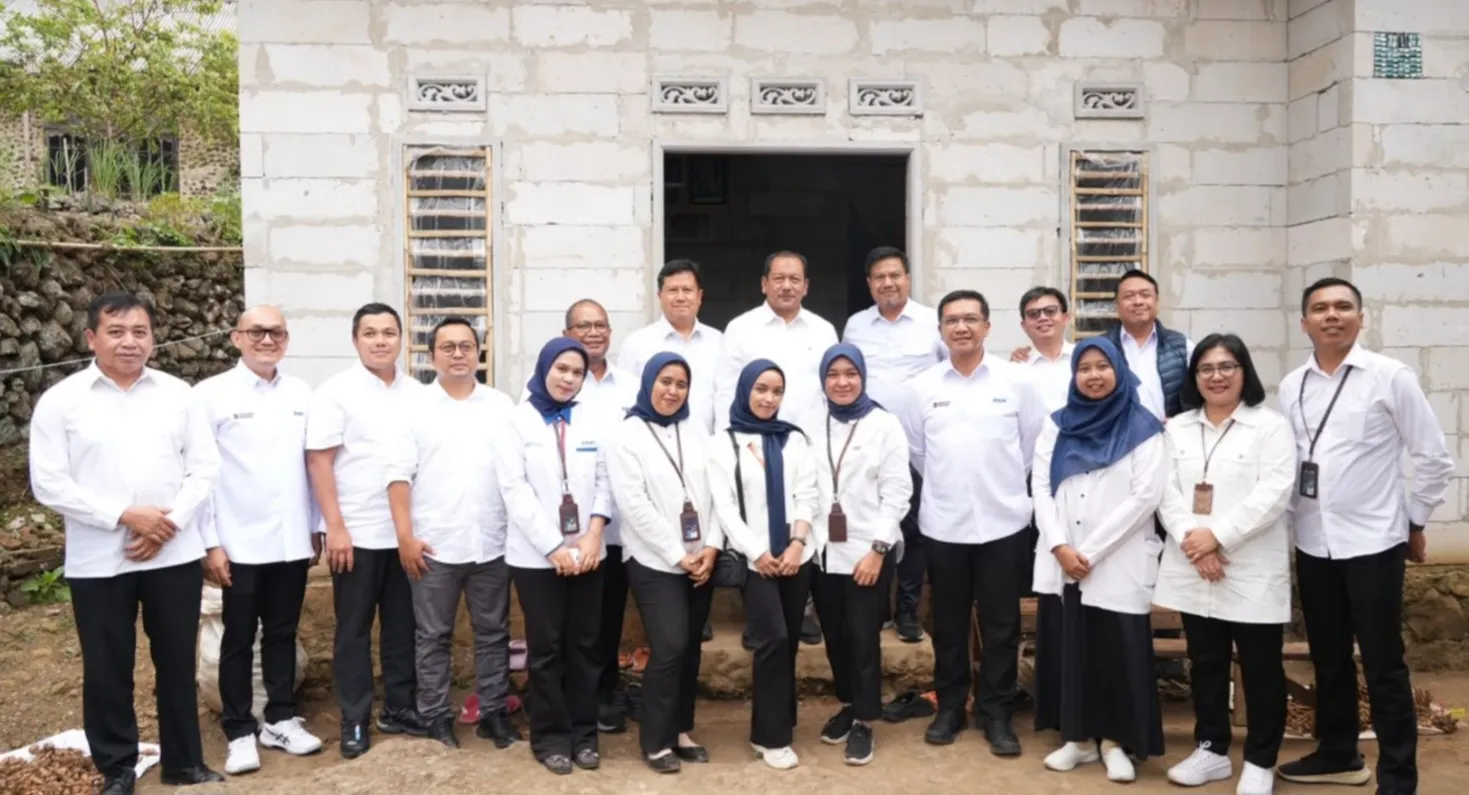 Danantara Dukung Penguatan Ekonomi Kerakyatan, Tinjau Pemberdayaan Nasabah PNM Di Mojokerto