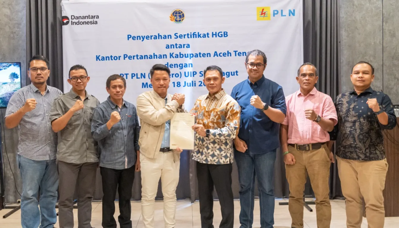 BPN Aceh Serahkan 21 Sertipikat HGB PLTA Peusangan Kepada PLN