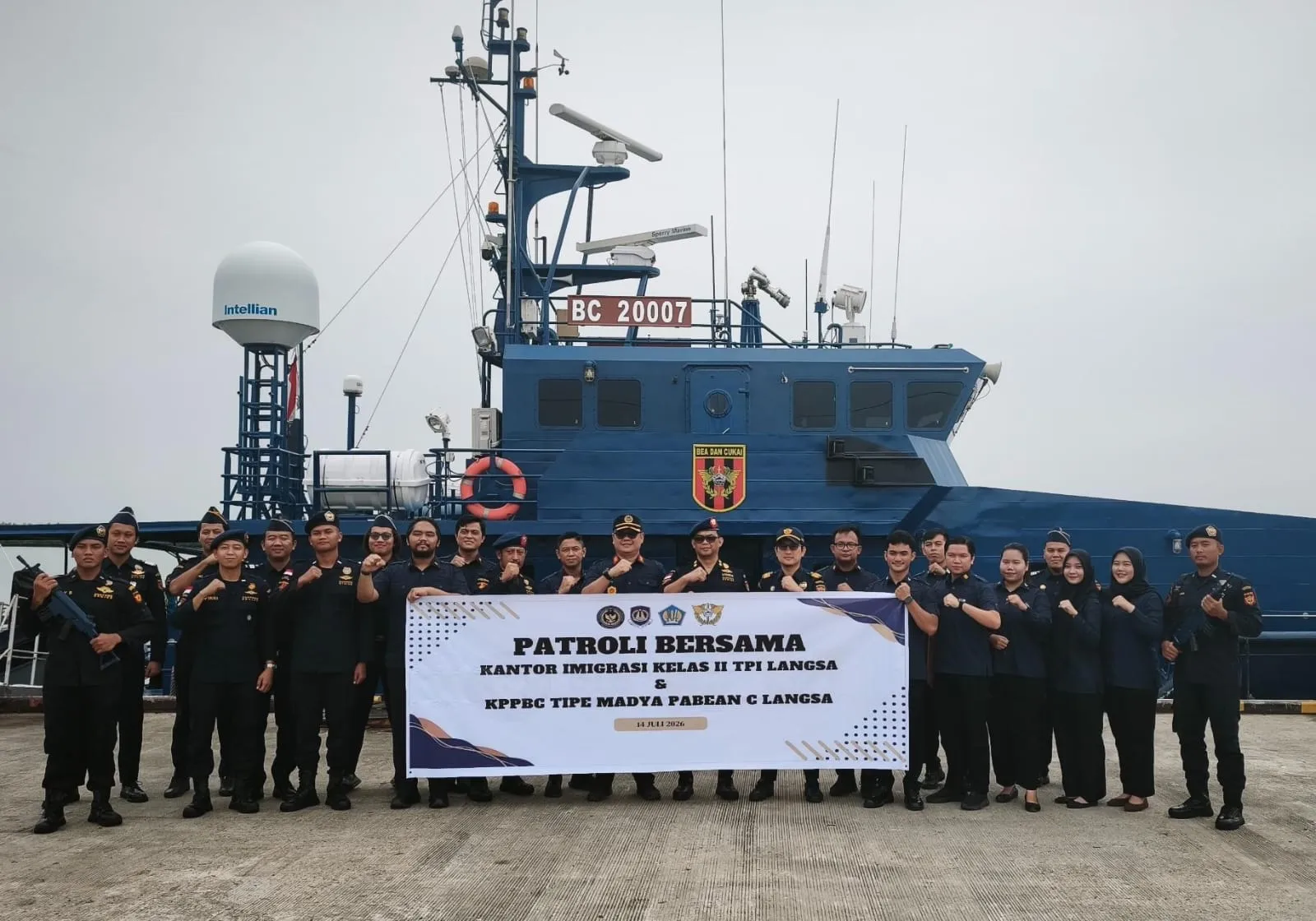 Patroli Bersama Imigrasi Langsa dan Bea Cukai Perketat Pengawasan Jalur Laut di Pesisir Timur Aceh