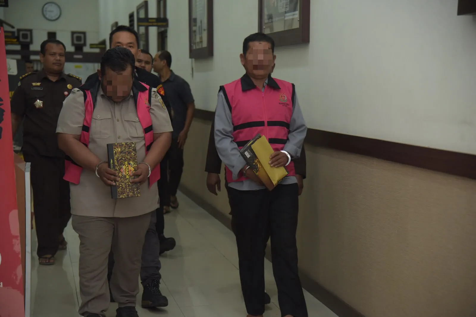 Kejati Aceh Tahan Dua Tersangka Korupsi Pengadaan Lahan Irigasi Sigulai