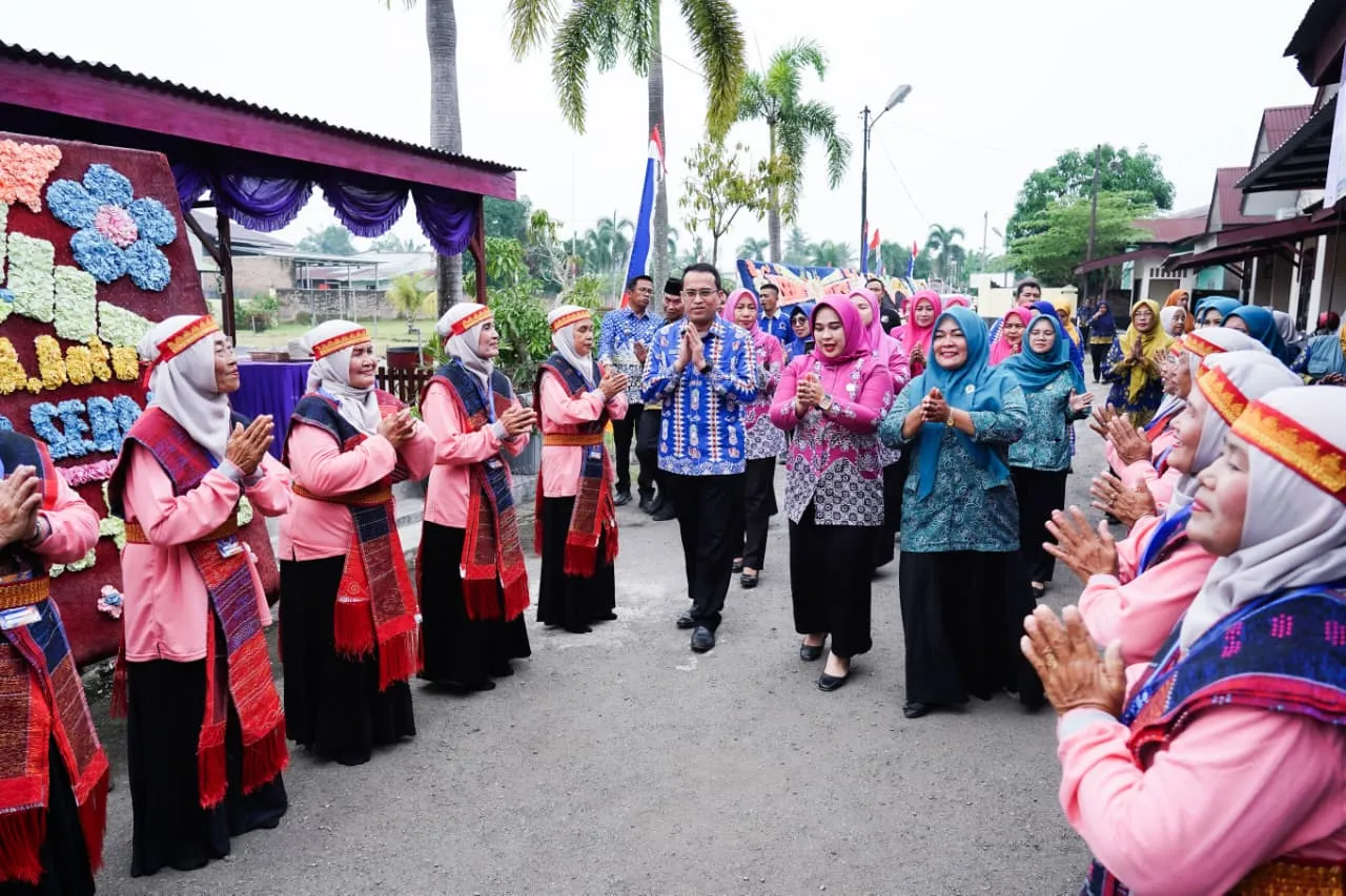 52 Peserta Sekolah Lansia Sehati Diwisuda, Ketua TP PKK Deliserdang Dorong Peningkatan Kualitas Hidup Lansia
