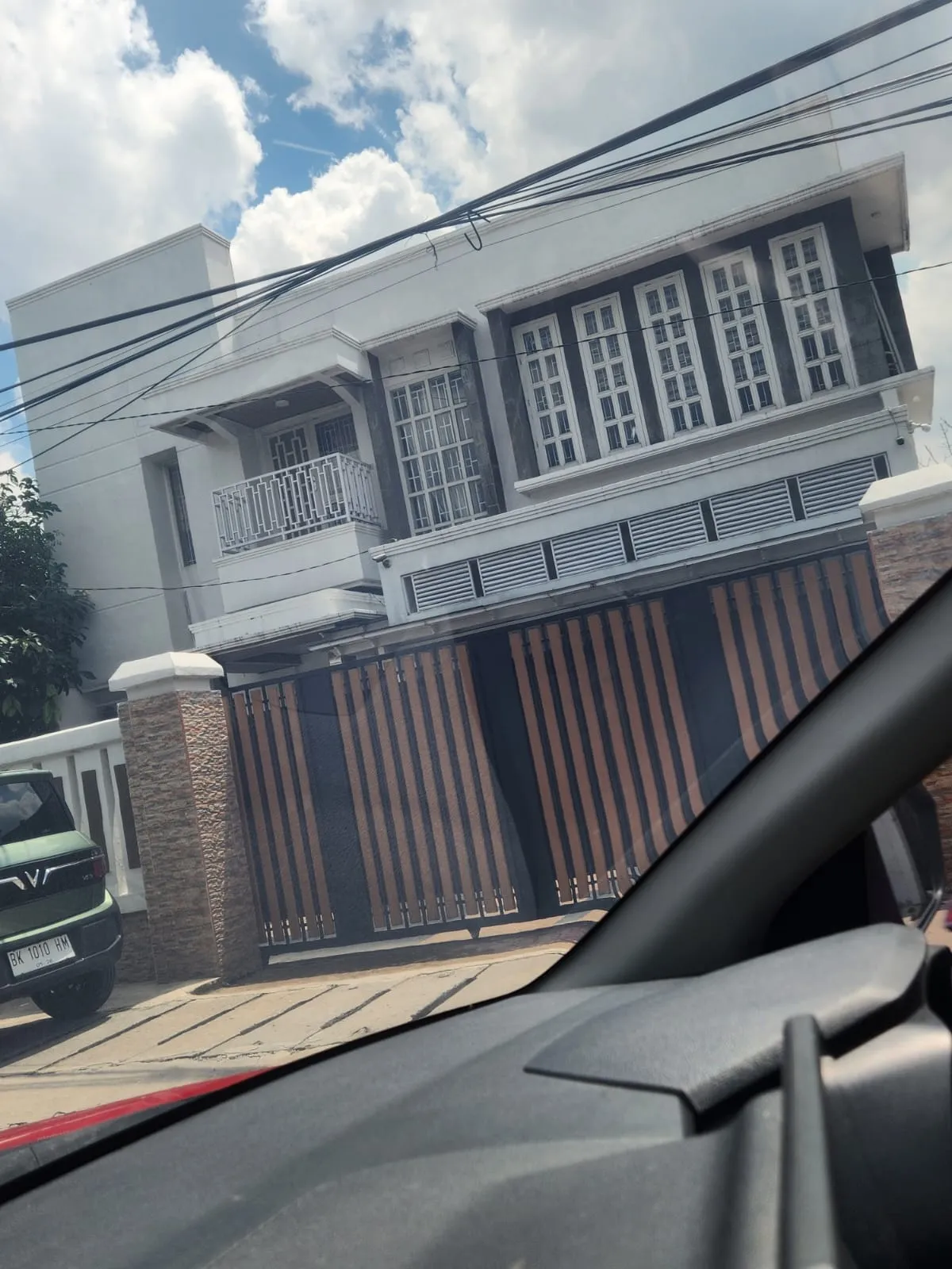 Diduga Miliki Rumah Mewah di Medan, Kekayaan Sekda Langkat dan Istri Jadi Sorotan