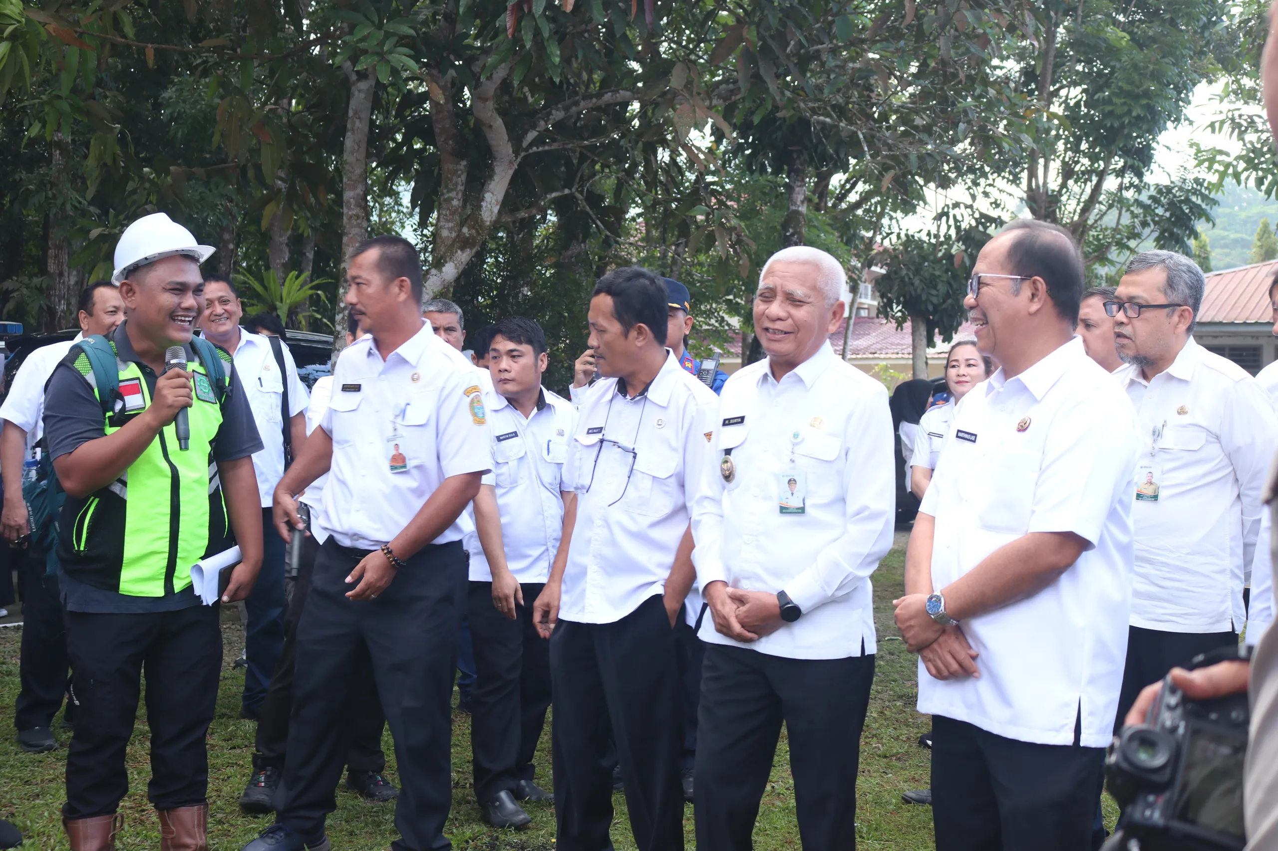 Wagubsu Didampingi Wawako Gunungsitoli Tinjau Pembangunan di SMK Negeri 3 Gunungsitoli