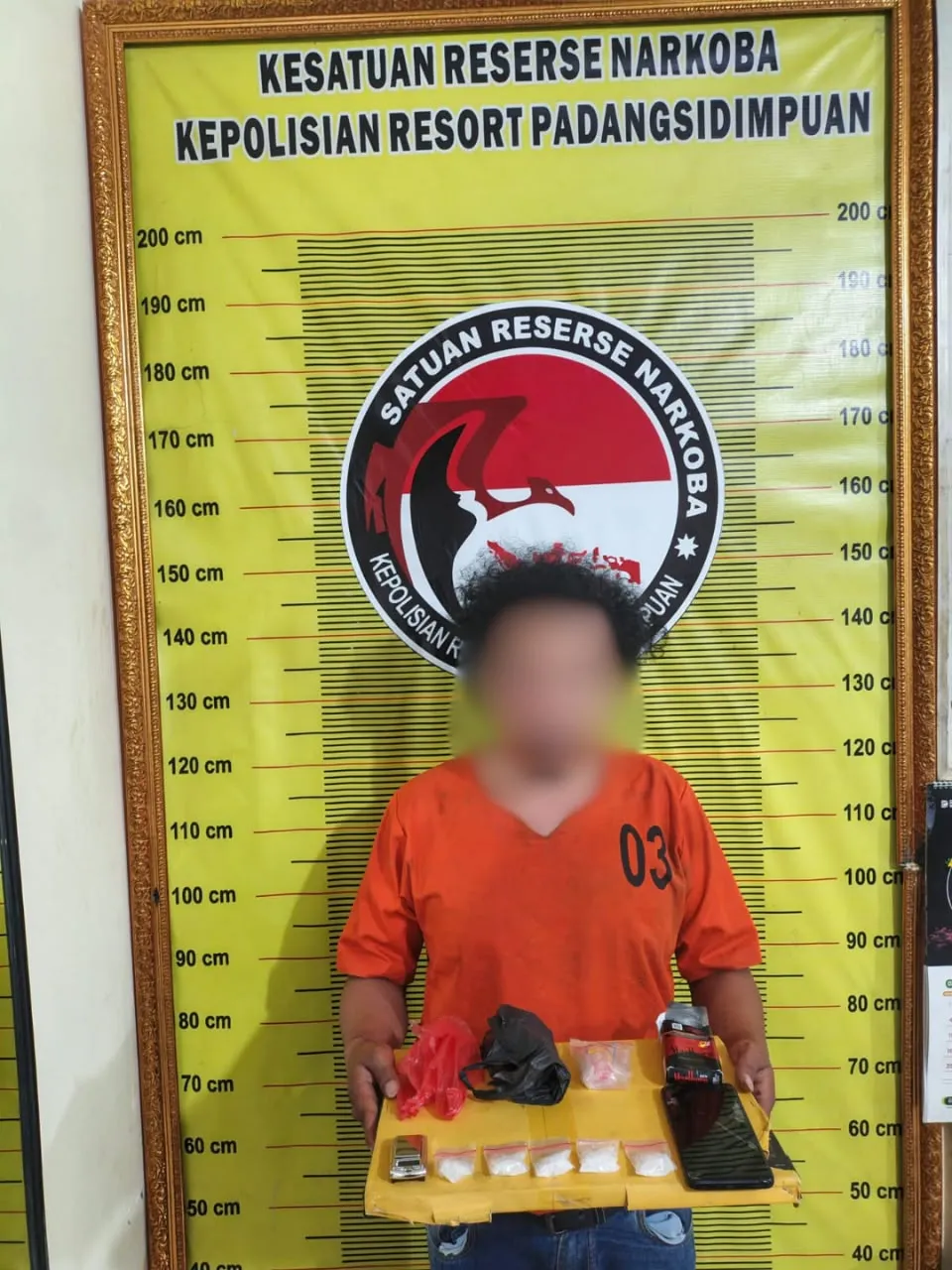 Berdiri di Pinggir Jalan, Pengedar Sabu Diciduk Polisi