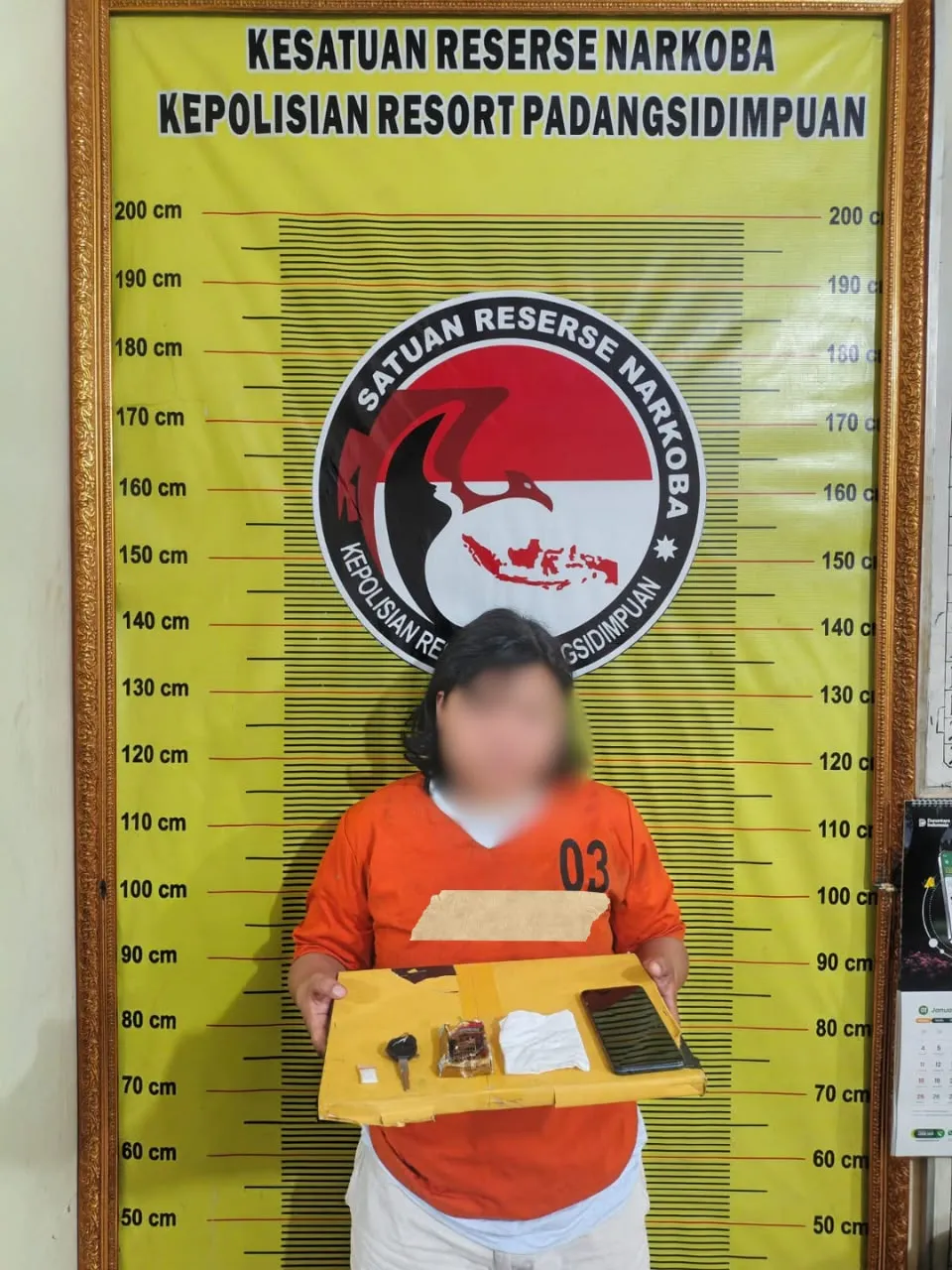 Miliki Sabu, Cewek Ini Ditangkap Saat Turun Dari Sepeda Motor
