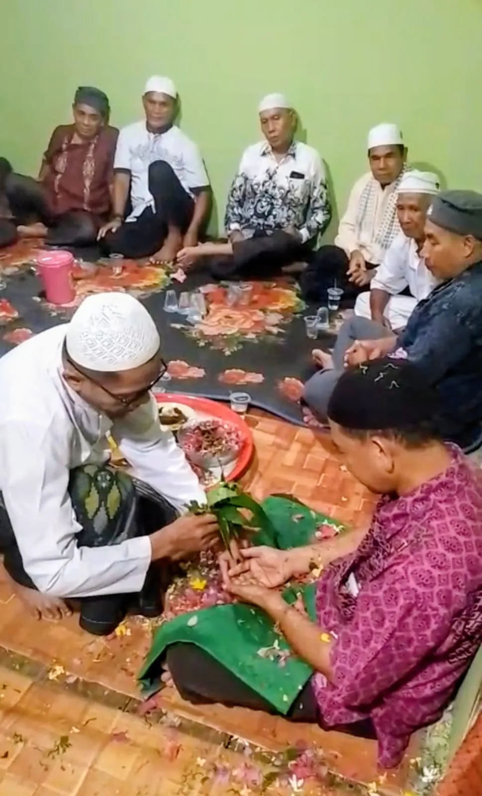Marbot Masjid Itu Bersyukur Mendapat Kesempatan Umrah Dari PT Garuda Indonesia