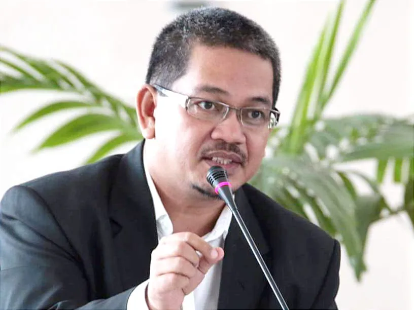 Pajak dalam Bayang Seragam