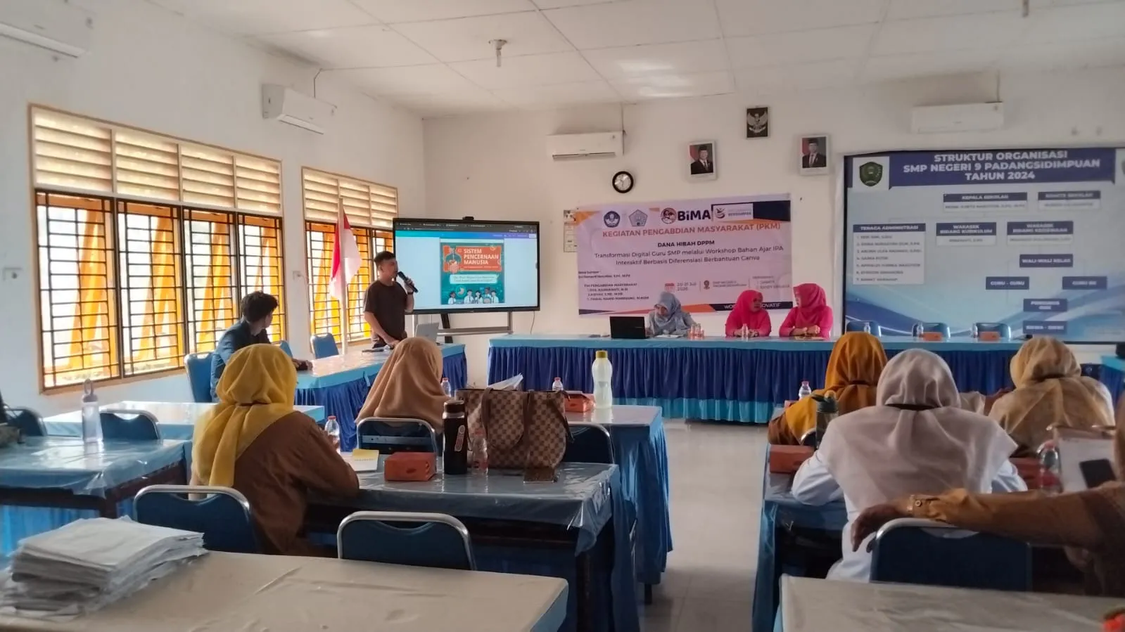 Dosen UGN Latih Guru IPA Kembangkan Bahan Ajar Interaktif Berbasis Canva
