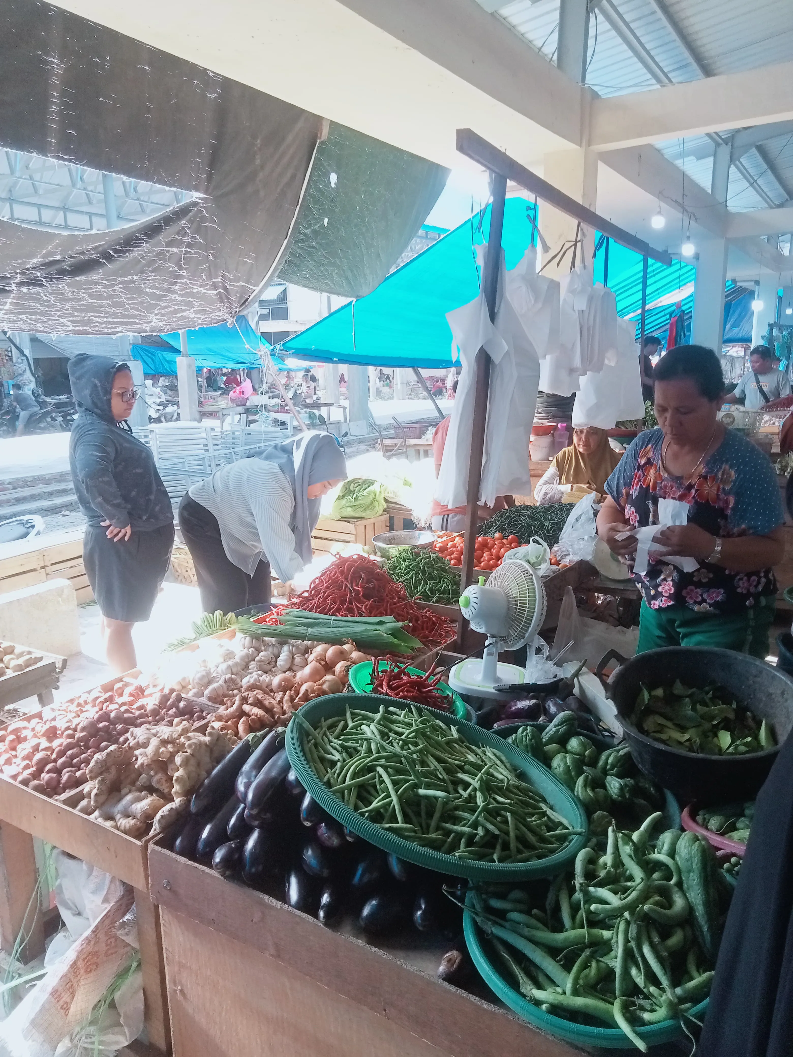 Harga Cabai Rawit Masih Tinggi di Pasar Bakaran Batu Lubukpakam