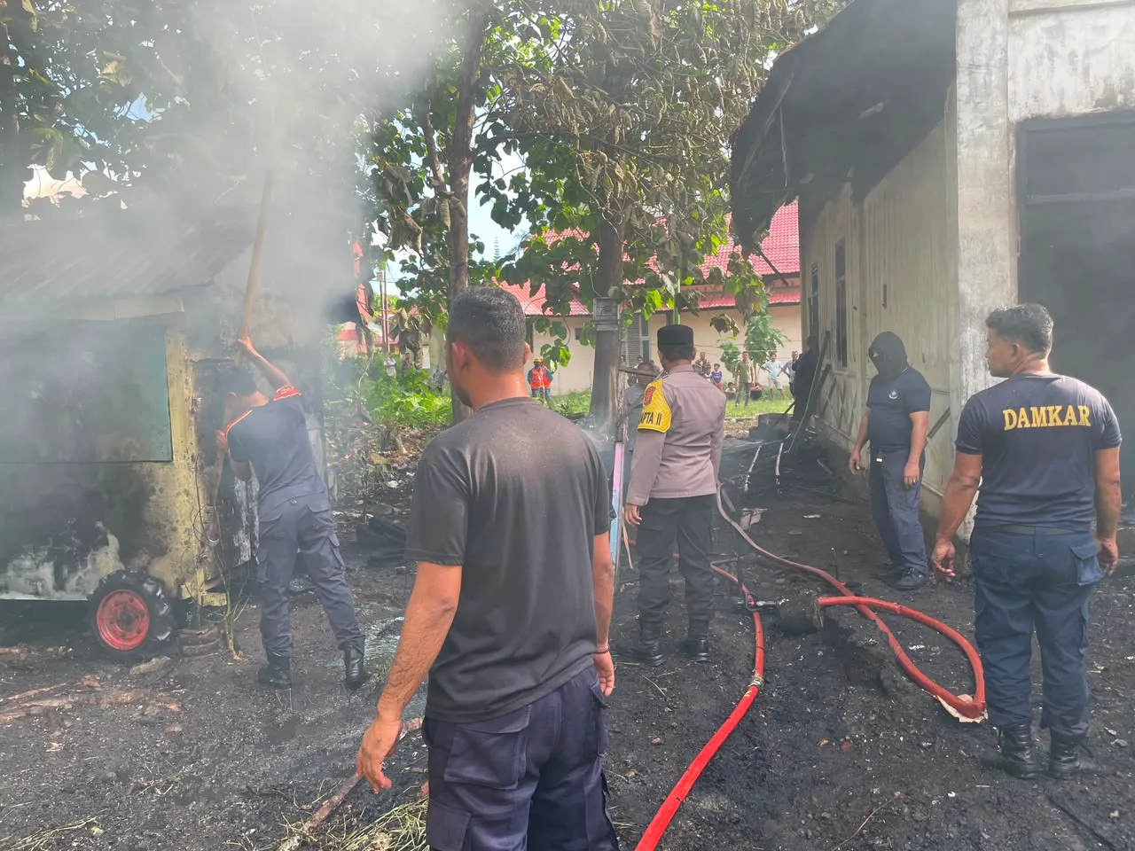 Bangunan Anjungan Aceh Singkil di Kawasan Sabang Fair Terbakar, Damkar dan Polres Bergerak Cepat