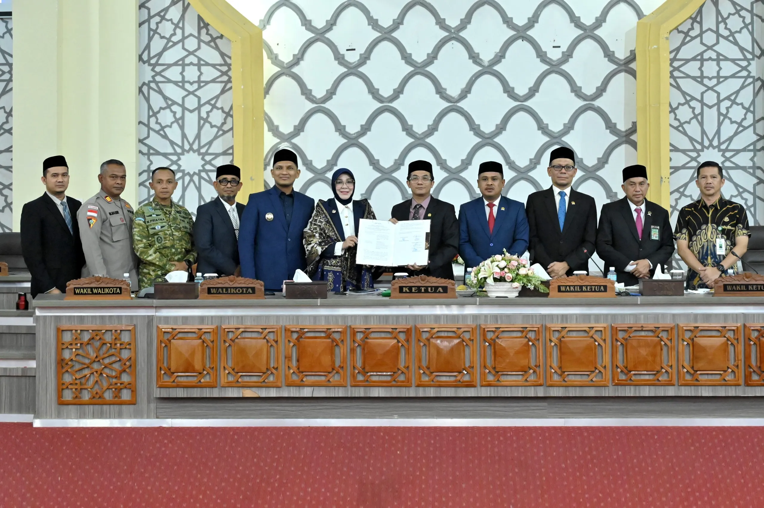 Seluruh Fraksi Terima Raqan Pertanggungjawaban Pelaksanaan APBK Banda Aceh 2025
