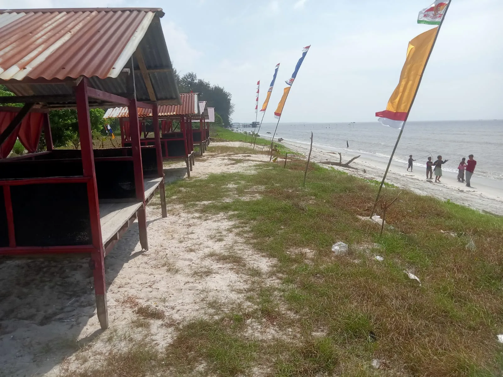 Pondok Protokol, Destinasi Wisata Baru di Pantai Labu Tawarkan Panorama Selat Malaka
