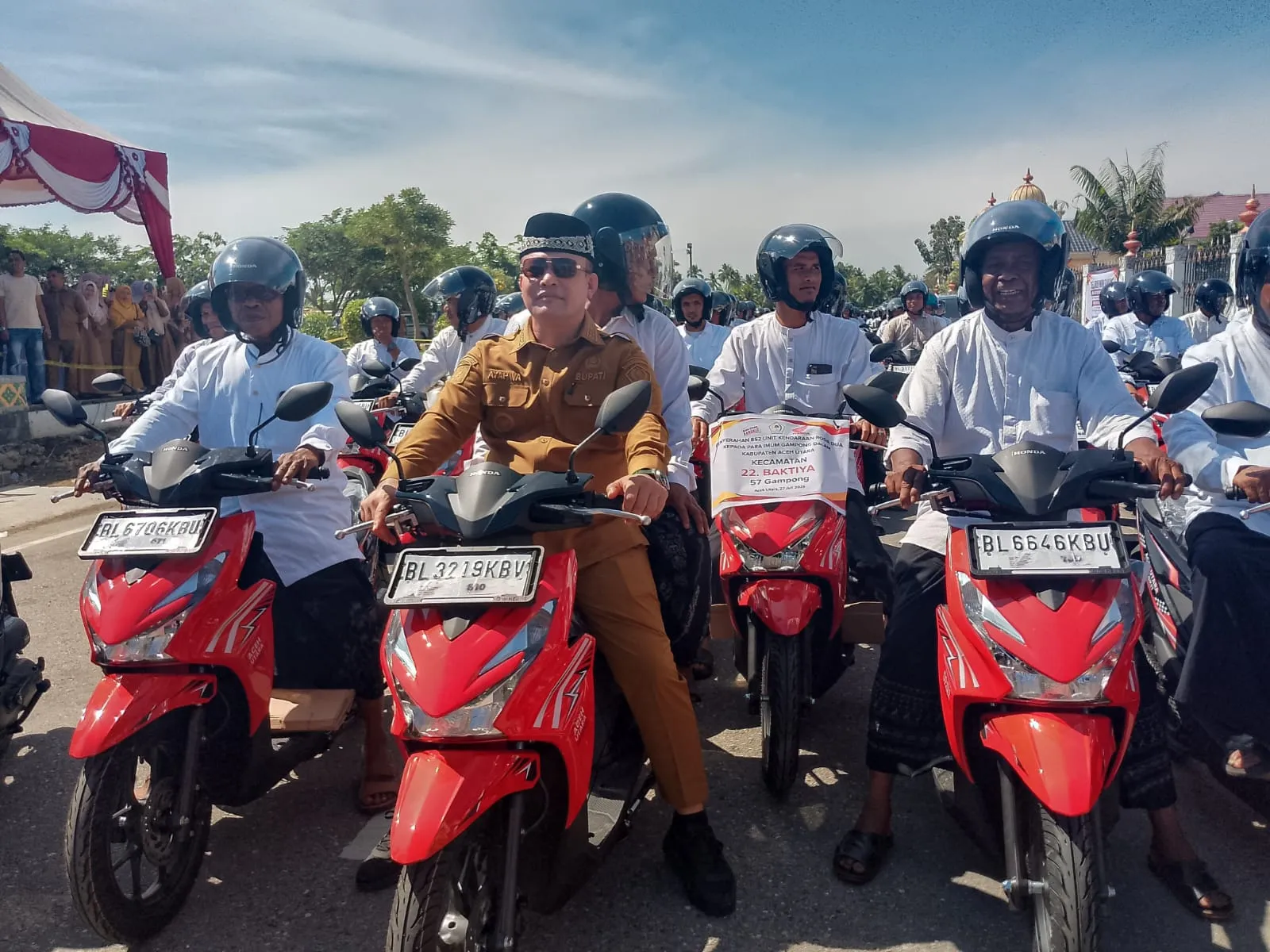 Usai Penyerahan 852 Sepeda Motor Untuk Imum Gampong, Ayahwa: Saat Sedang Berjuang di Jakarta Saya Dicaci