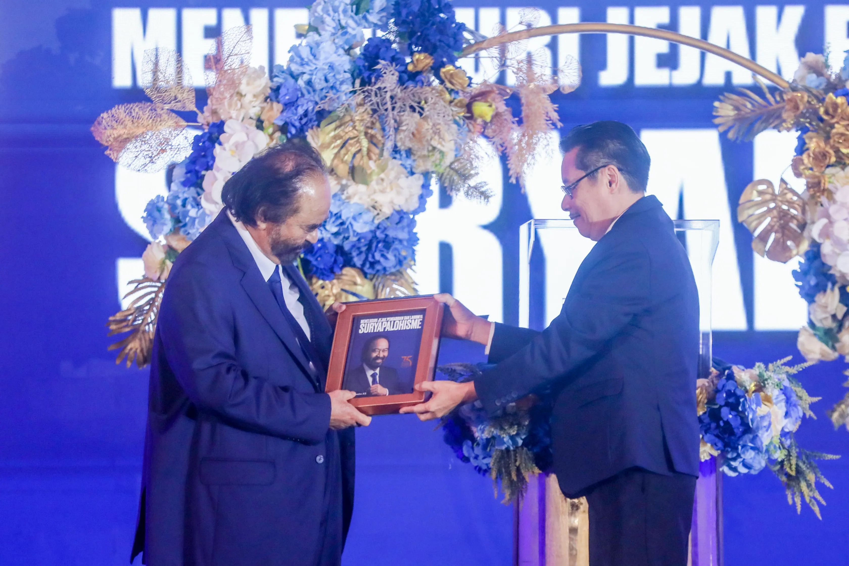 Buku "Lahirnya Surya Palohisme" Karya Iskandar ST Inspirasi untuk Rakyat Indonesia
