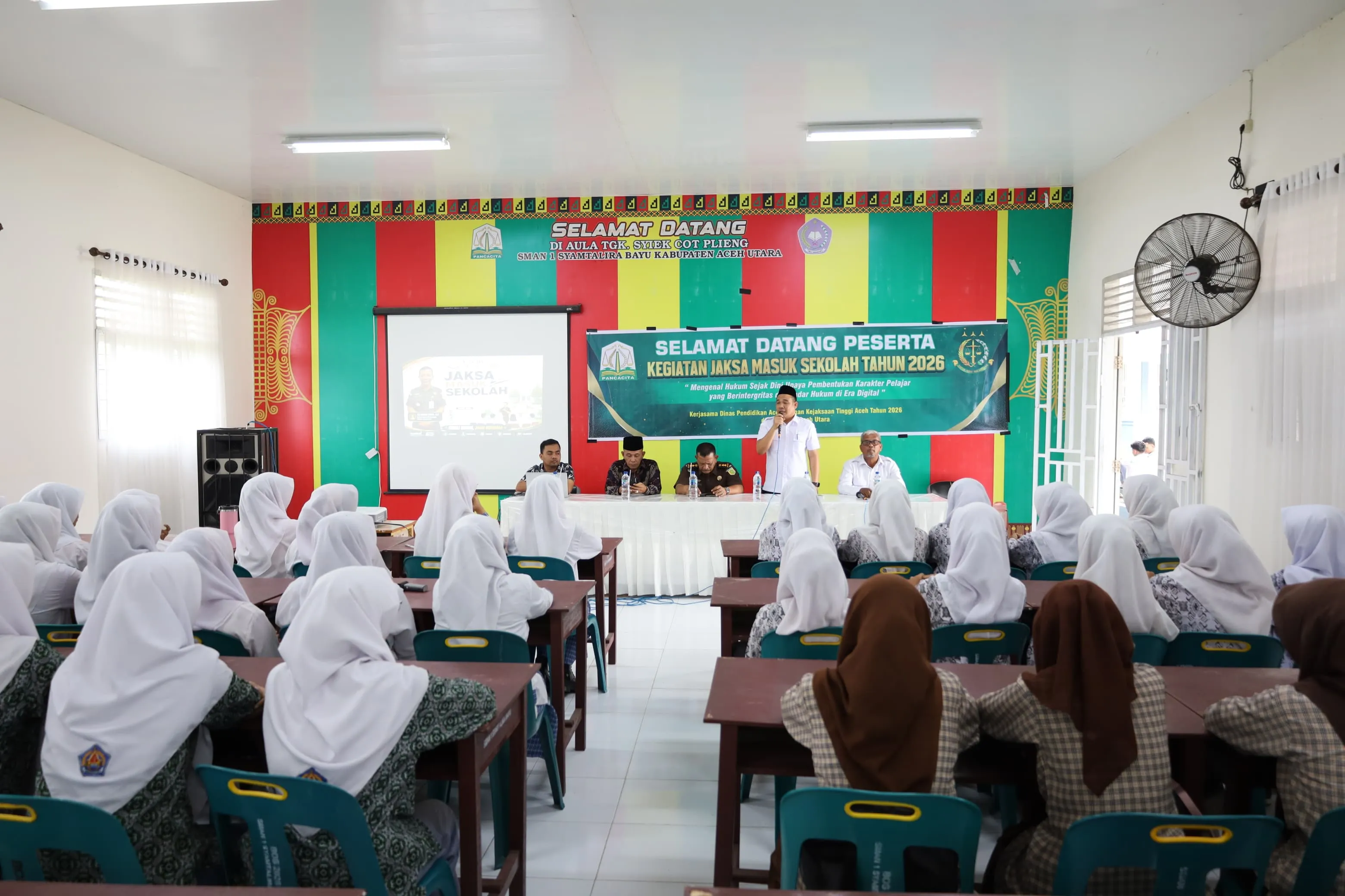 Kejaksaan Ajak Siswa SMA di Aceh Utara 'Kenali Hukum, Jauhi Hukuman'