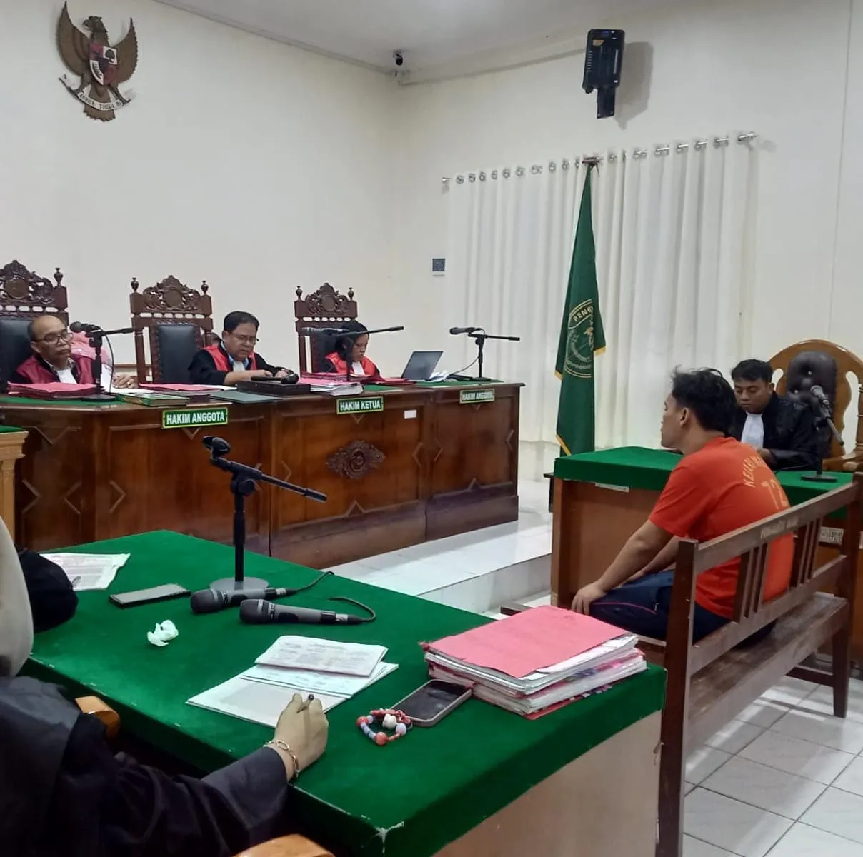 Bakar Rumah dan Curi Emas, Hakim Vonis 6 Tahun Penjara Mantan Sopir Hakim PN Medan