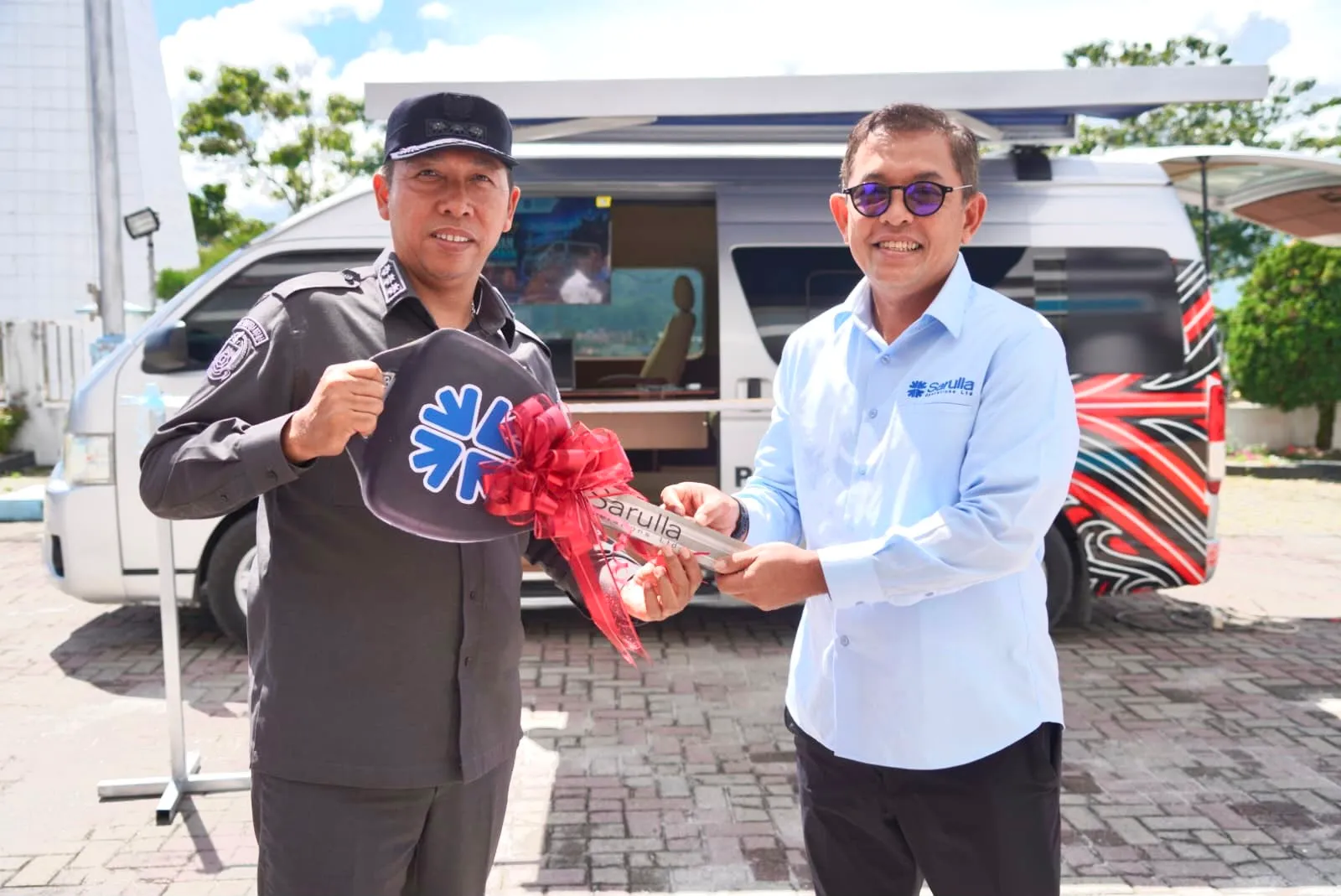 Sarulla Operations Serahkan Mobil Layanan Pendapatan Daerah Keliling untuk Pemkab Tapanuli Utara