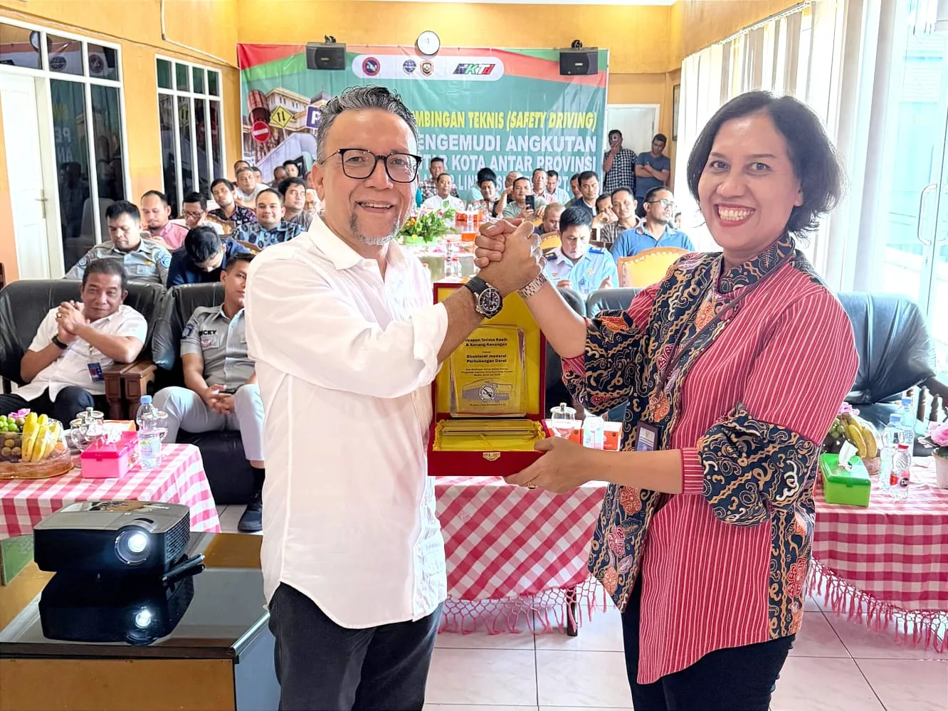 Ditjen Hubdat Kementerian Perhubungan dan PT ALS Gelar Bimtek Safety Driving Pertama di Medan