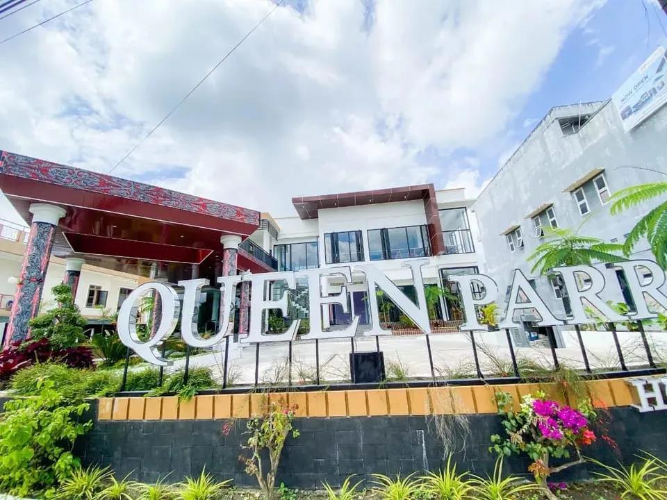Queen Parrona Hotel by Sativa, Satu-Satunya Hotel di Siborongborong dengan Private Balcony dan Panorama Alam