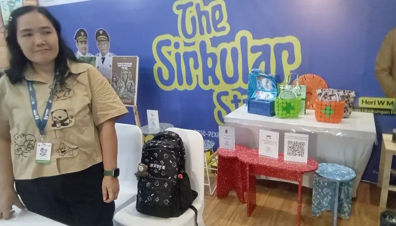 Sampah Disulap Jadi Barang Bernilai, Daya Tarik Stan DLHK Sumut Di PRSU 2026