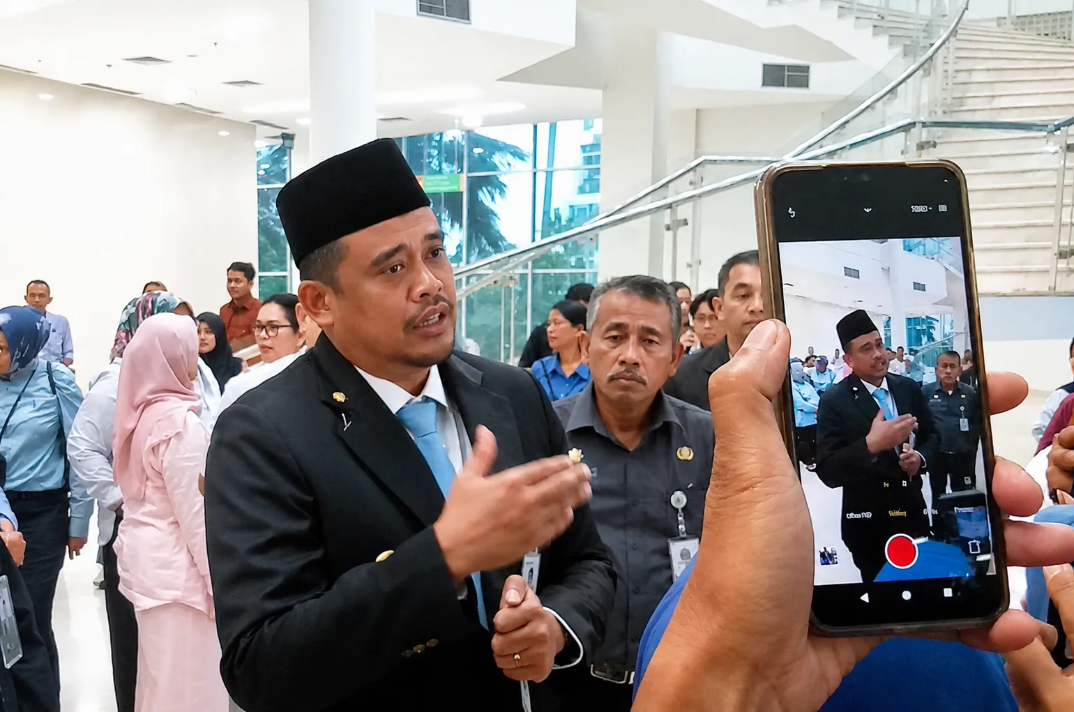 Paripurna DPRD Sumut Diwarnai Interupsi, Gubsu Tinggalkan Ruangan Sidang