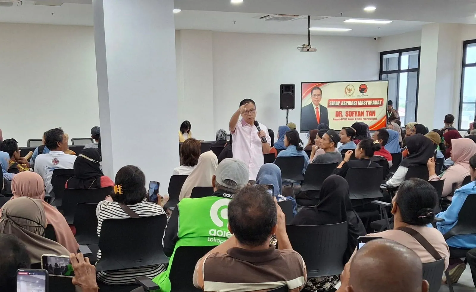 Datang Ke Rumah Saudara Dikira Pinjam Duit, Kisah Sofyan Tan Tentang Luka Kemiskinan Dan Kekuatan Pendidikan