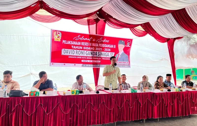 Warga Keluhkan Infrastruktur Jalan, PDAM hingga Layanan Rumah Sakit pada Reses David Roni Ganda Sinaga