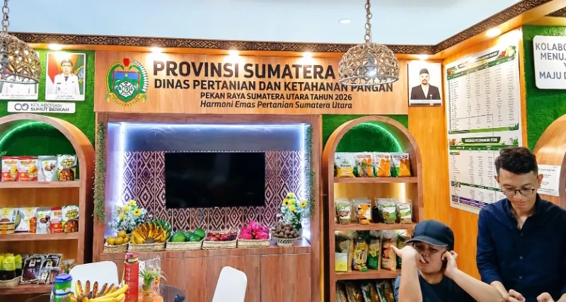 Distan Ketapang Sumut Beri Edukasi Budidaya Ayam Petelur Di PRSU Ke-50