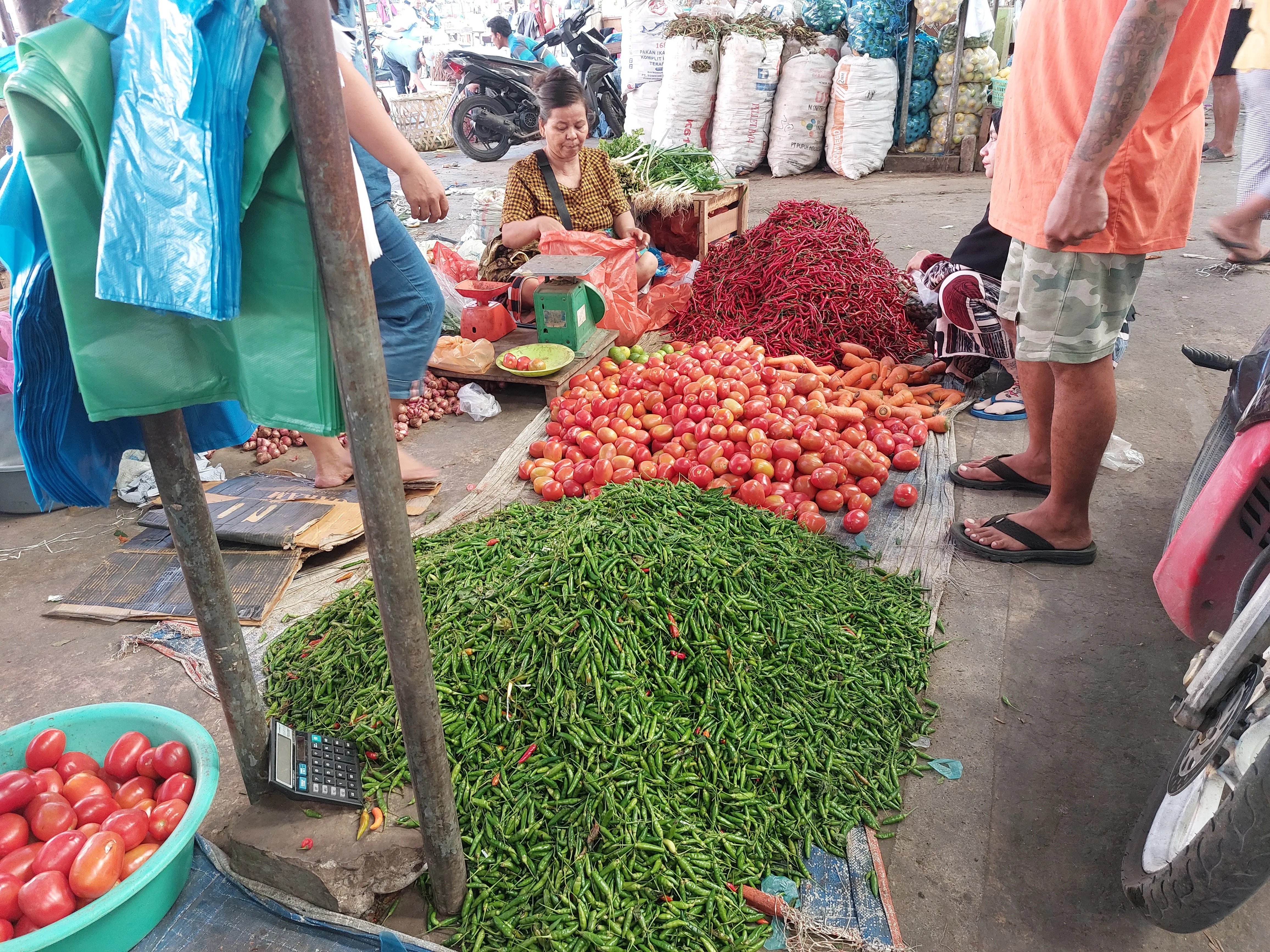 Cabai Rawit Merah Tembus Rp62.100 Per Kg, Telur Ayam Rp29.250