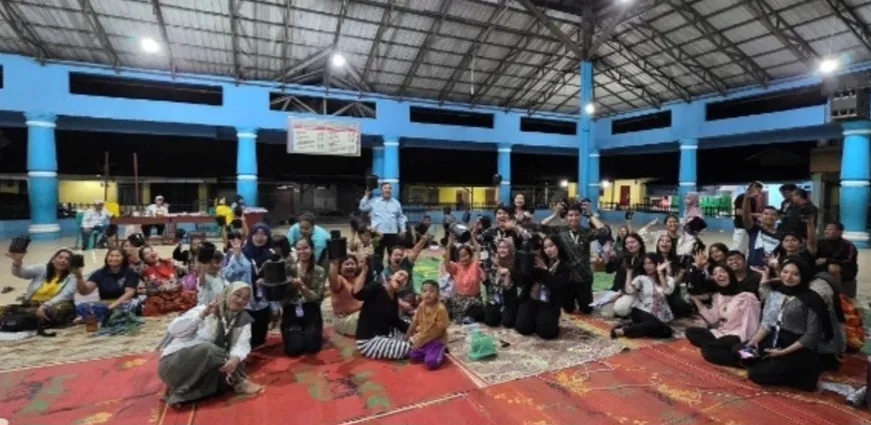 Cegah DBD dari Rumah, Poltekkes Kemenkes Medan Latih Warga Kuta Bangun Membuat Ovitrap
