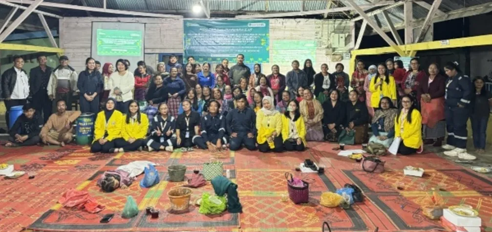 Poltekkes Kemenkes Medan Latih Warga Talimbaru Ubah Sampah Jadi Produk Bernilai Ekonomis