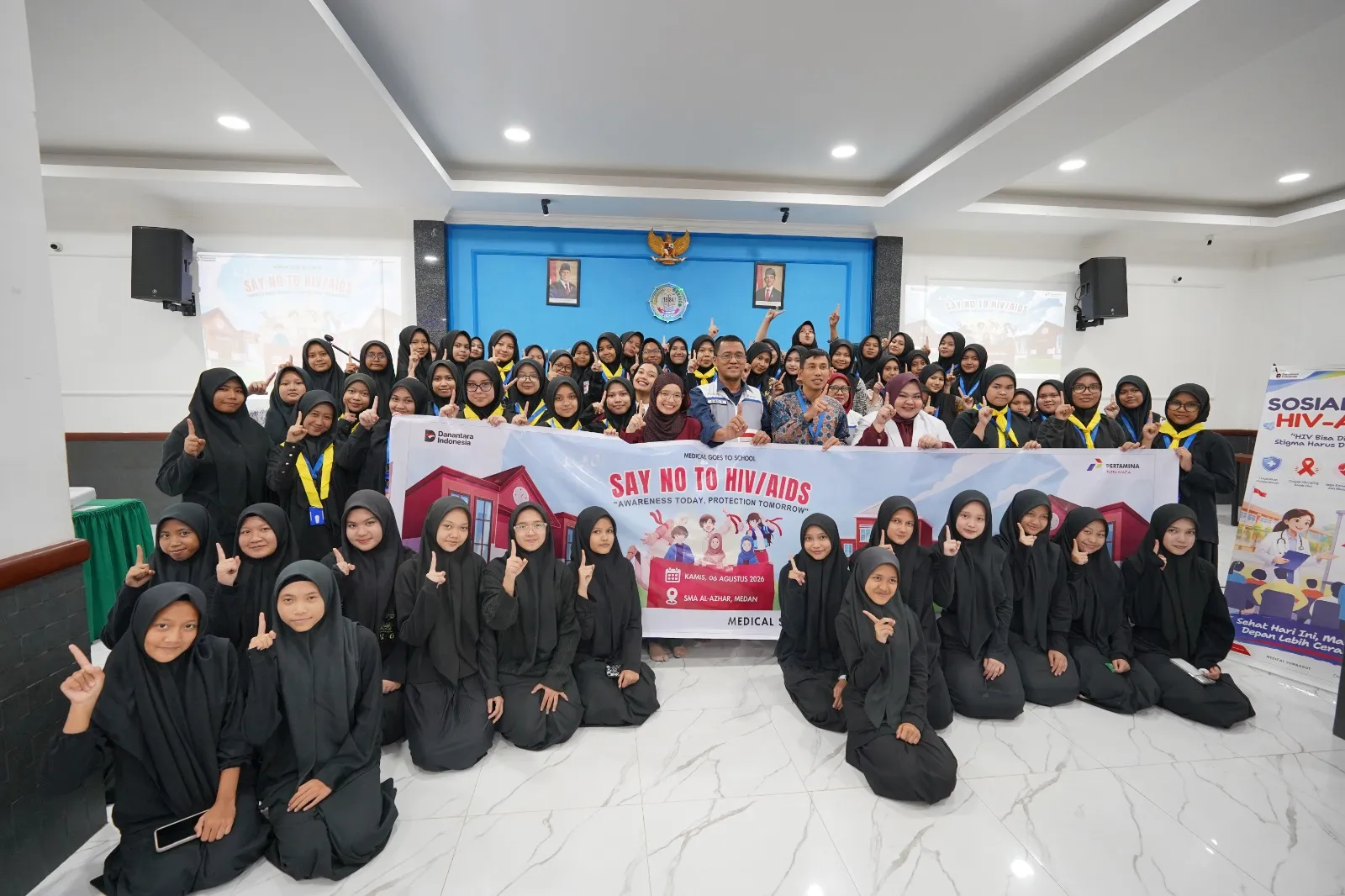 Pertamina Patra Niaga Sumbagut Edukasi Siswa SMA Al-Azhar Medan Tentang Pencegahan HIV/AIDS