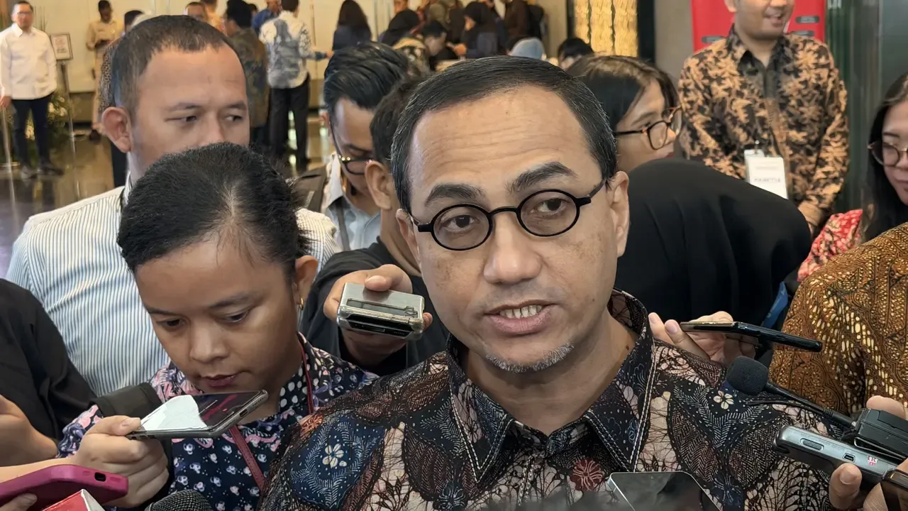OJK Pastikan ETF Emas Ditopang Emas Fisik