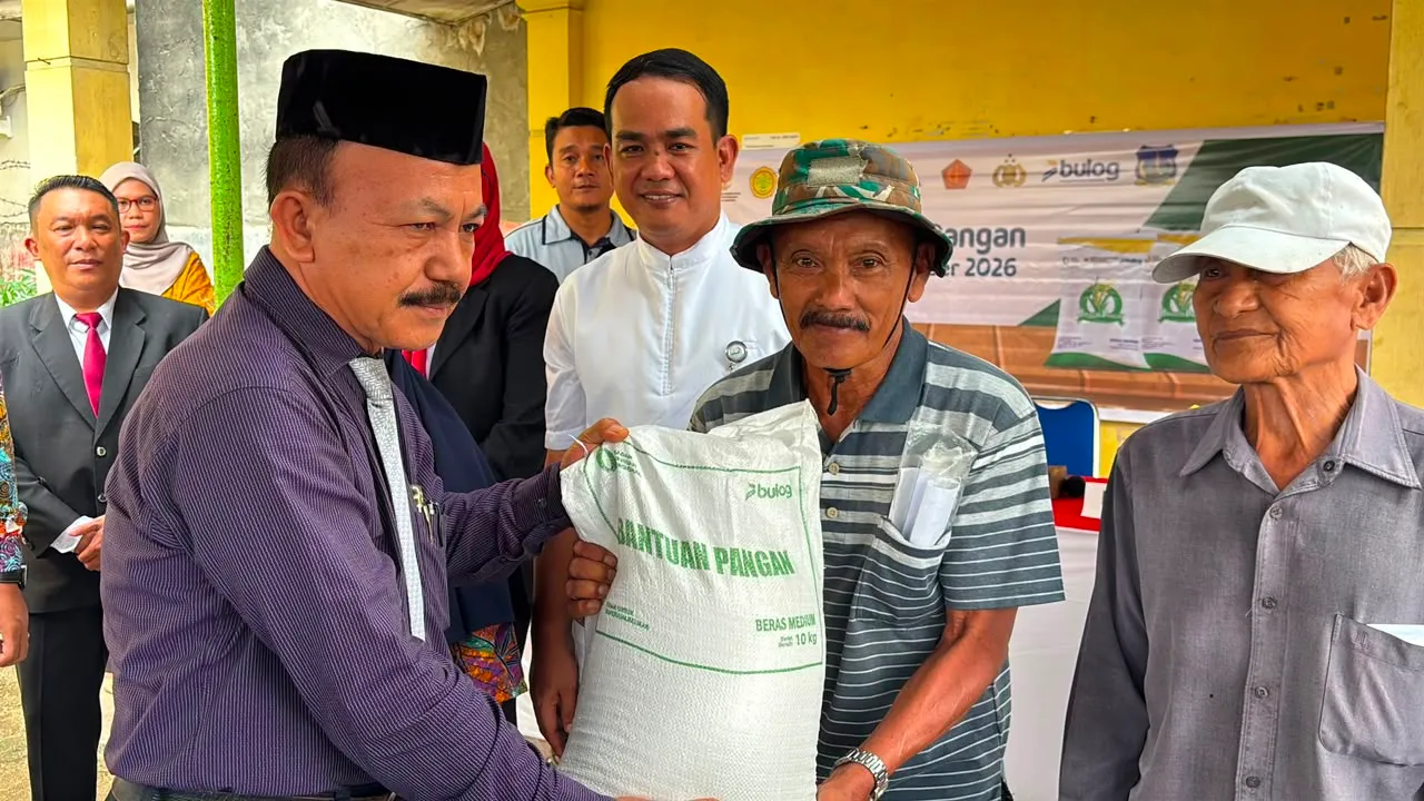 Bulog Sumut Launching Bantuan Pangan Beras di Kota Tebing Tinggi
