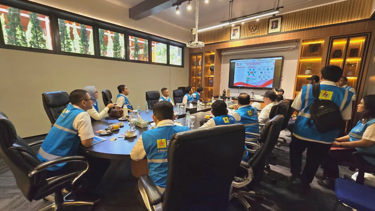 Dirut PLN Tinjau Langsung Keandalan Listrik Peringatan HUT ke-81 RI
