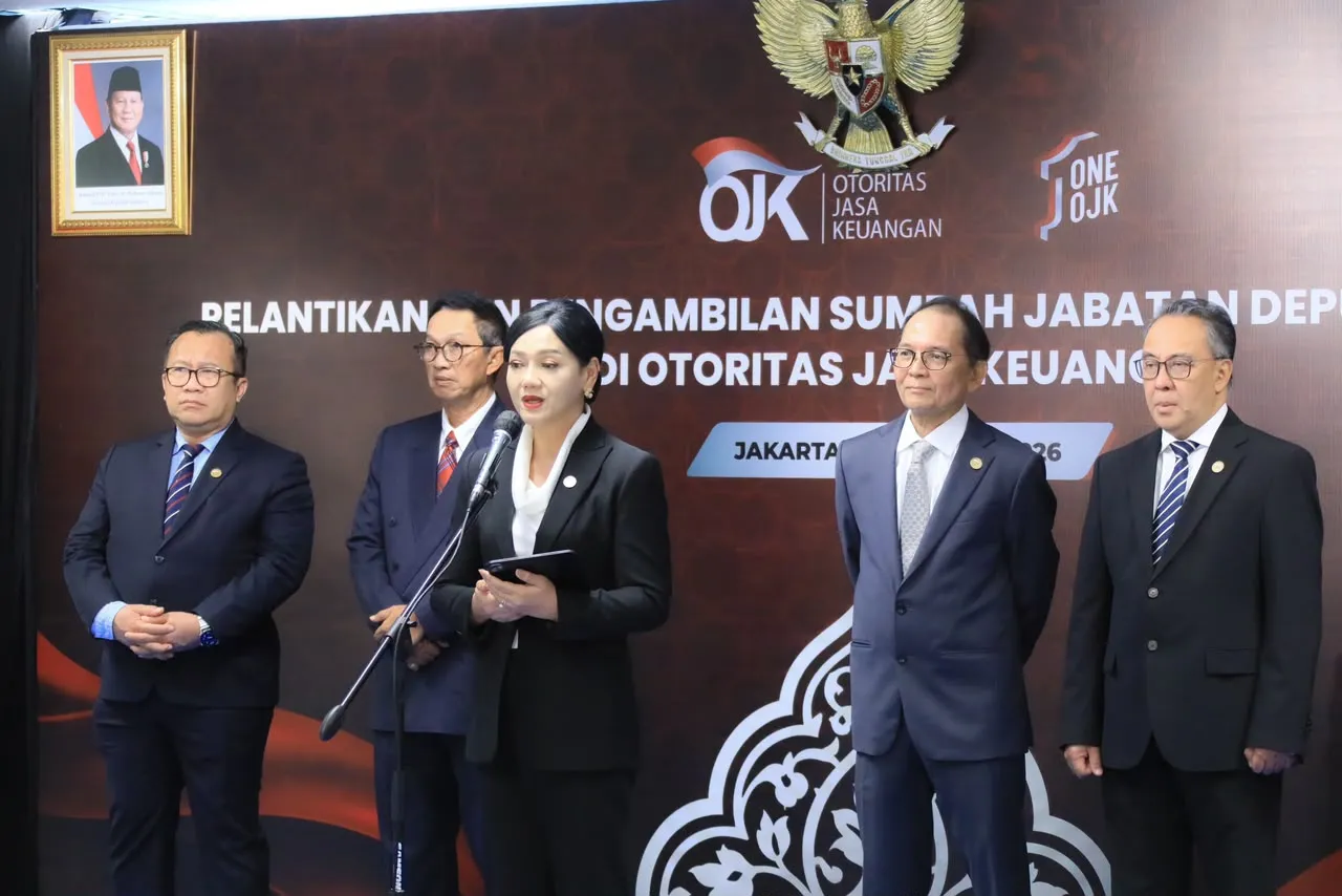OJK Lantik Deputi Komisioner Pengaturan dan Pengawasan BMKS